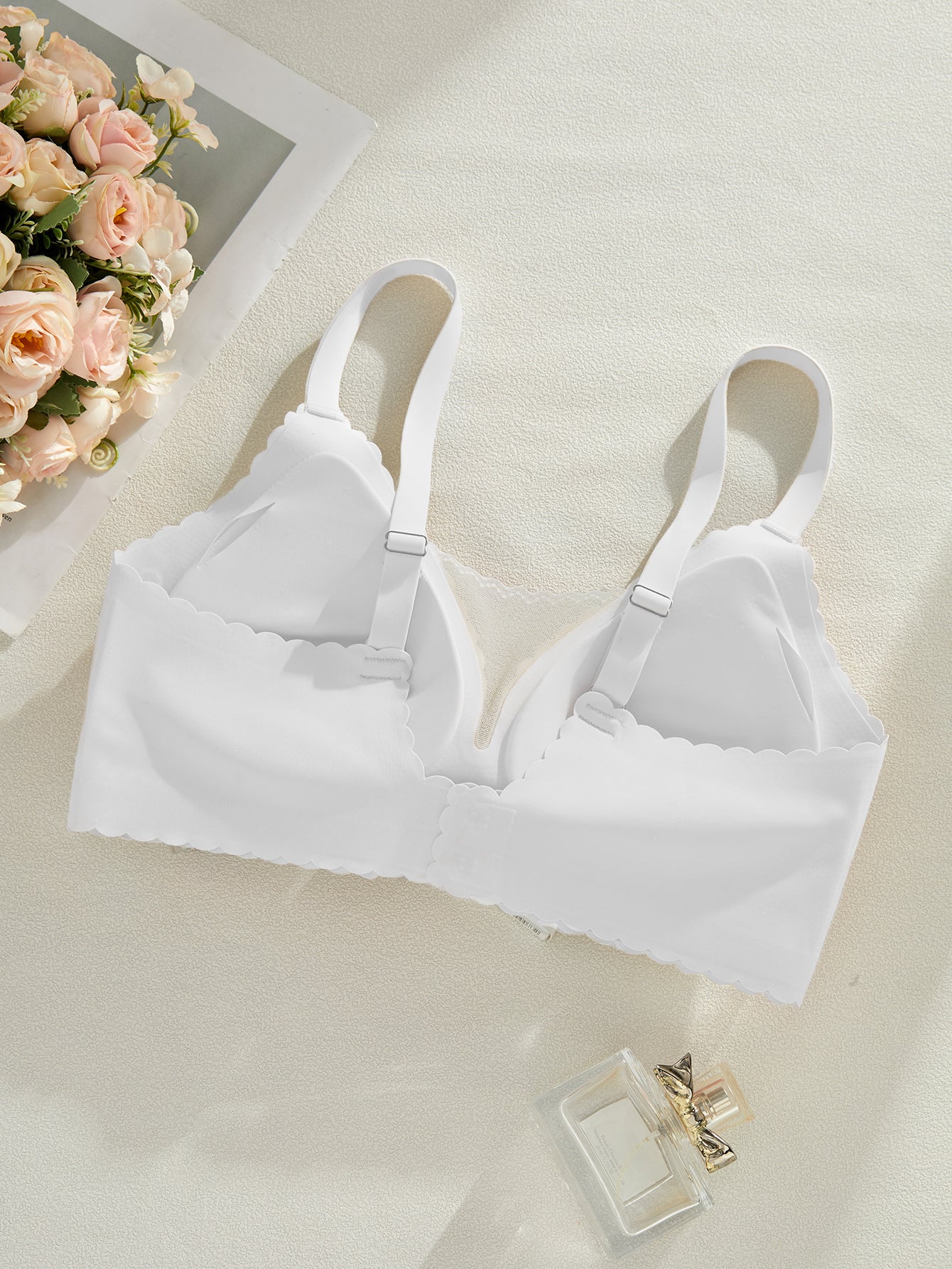 Wavy Trim Mesh Wireless Push Up Bras