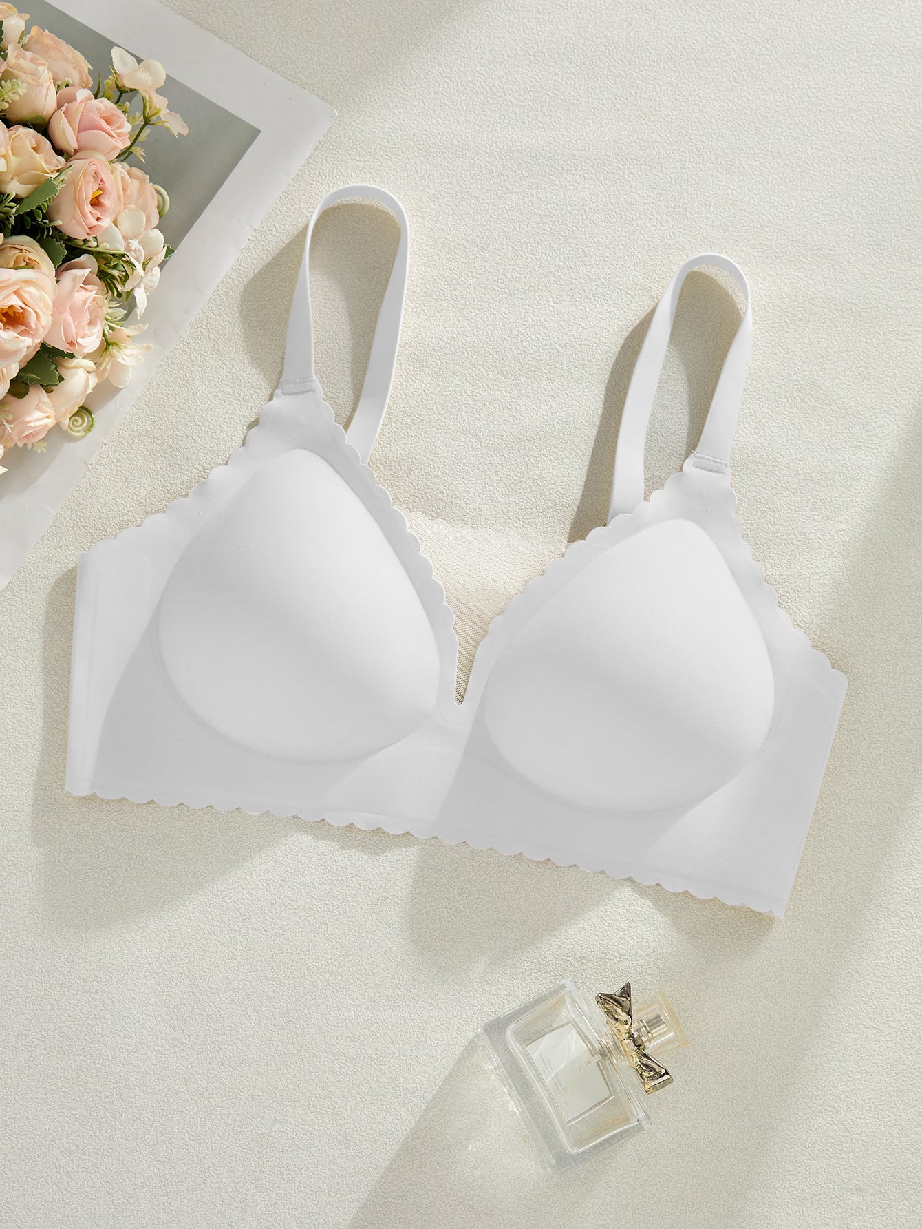Wavy Trim Mesh Wireless Push Up Bras
